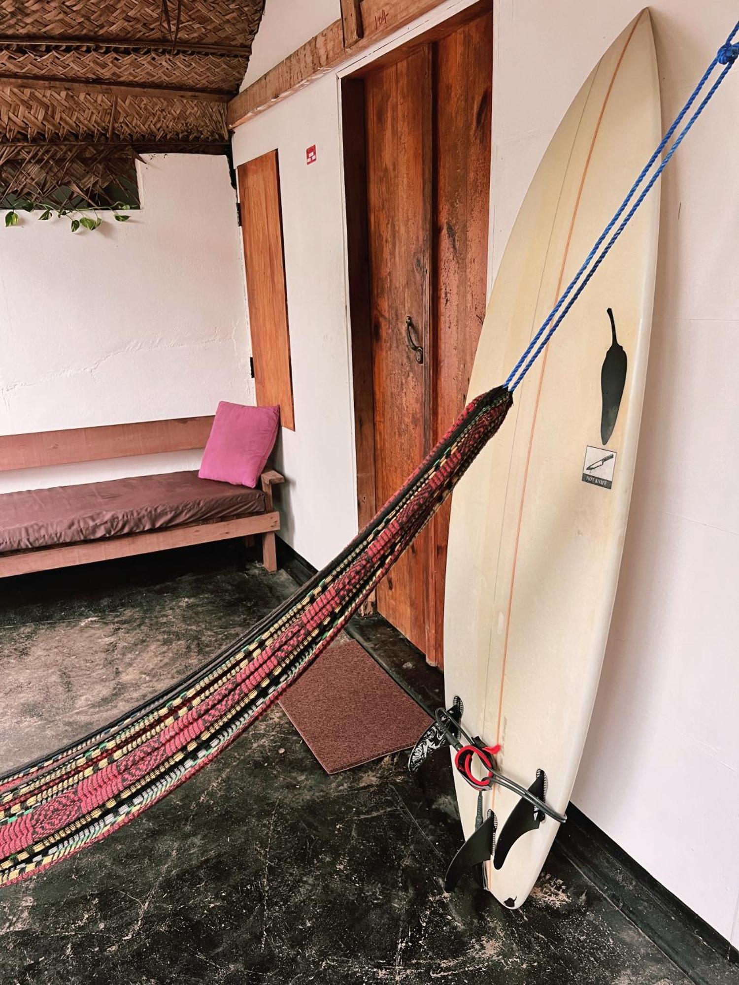 Wave Hunters Hostel Arugam Bay Bagian luar foto